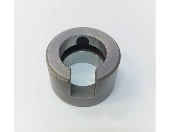 Peiliuko laikiklio tvirtinimo lizdas