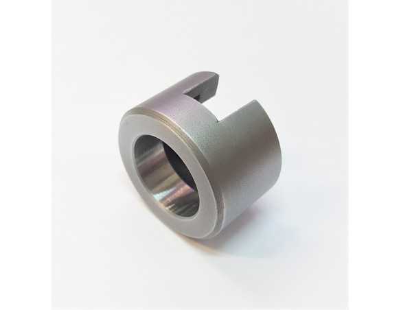 Peiliuko laikiklio tvirtinimo lizdas