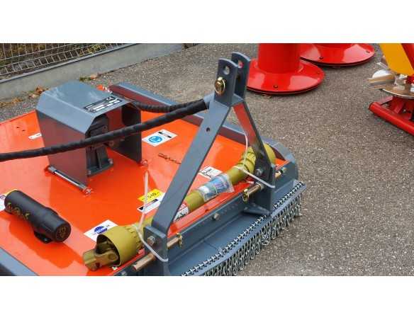 Sodo šienapjovė - smulkintuvas TM-120