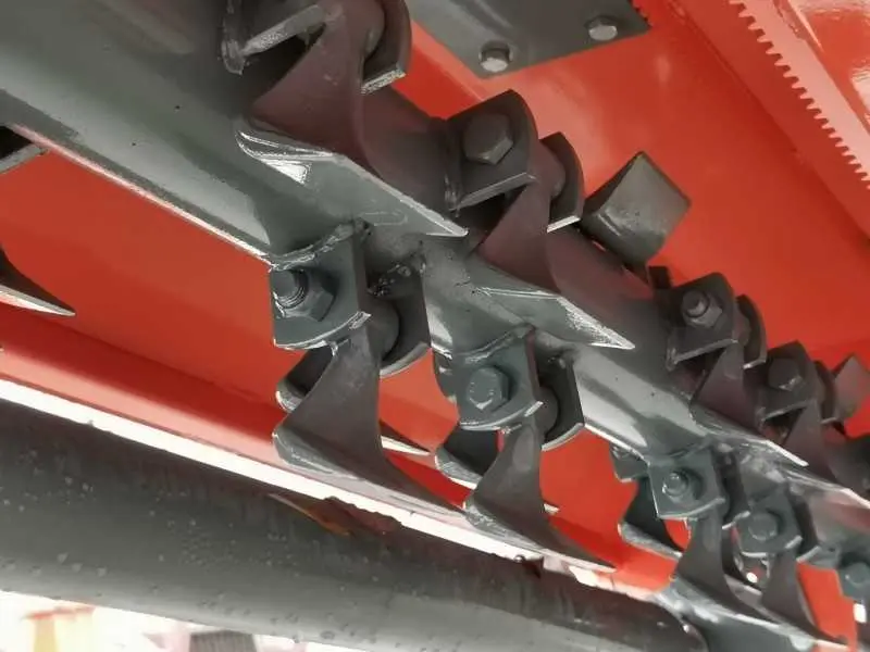 Plaktukinė žoliapjovė EFGC-145