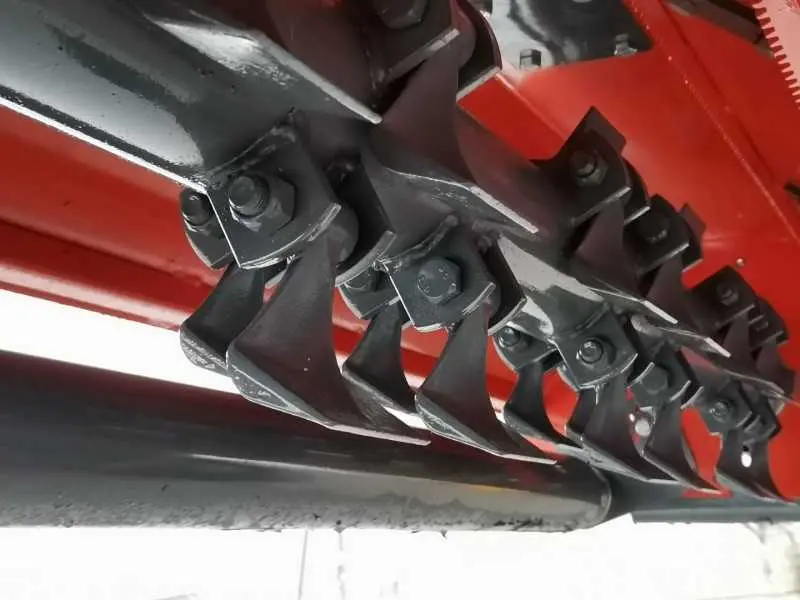 Plaktukinė žoliapjovė AGMA EFGC-175