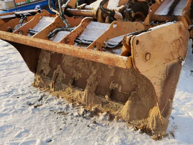 Case 21E (šarnyrinis krautuvas)