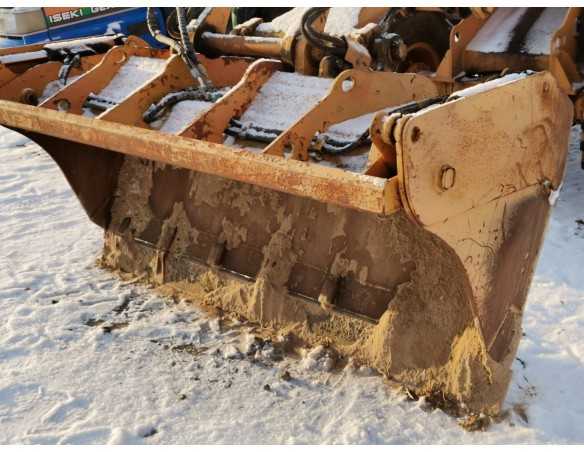 Case 21E (šarnyrinis krautuvas)