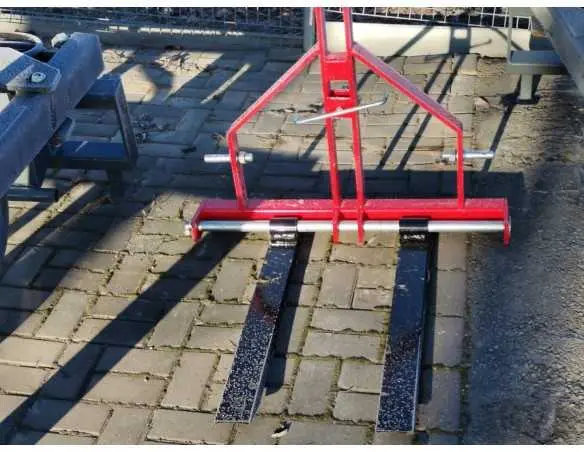 Palečių šakės (ant 3-jų taškų pakabos)