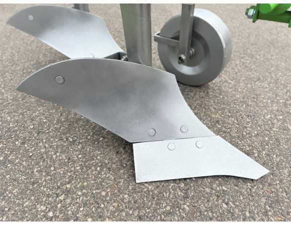 2-jų korpusų plūgas 20 cm "Bomet"