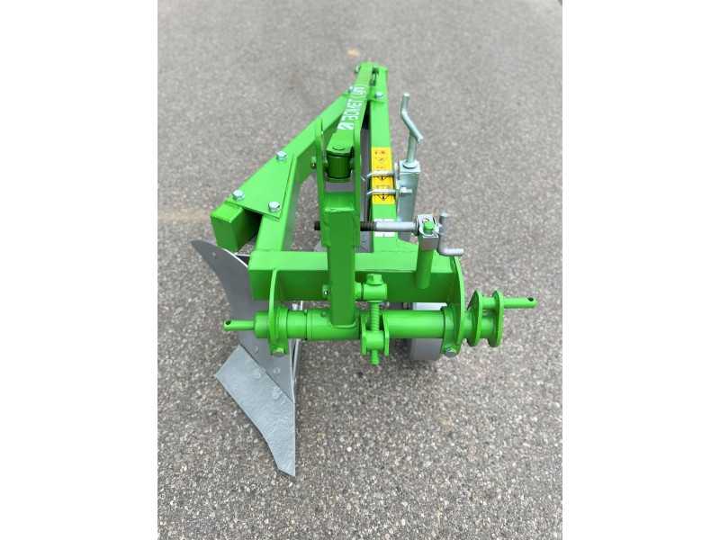 2-jų korpusų plūgas 20 cm "Bomet"