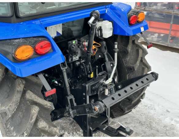 SOLIS 50 с фронтальным погрузчиком