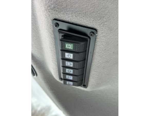 SOLIS 50 с фронтальным погрузчиком