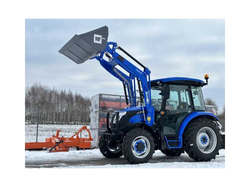 SOLIS 50 с фронтальным погрузчиком
