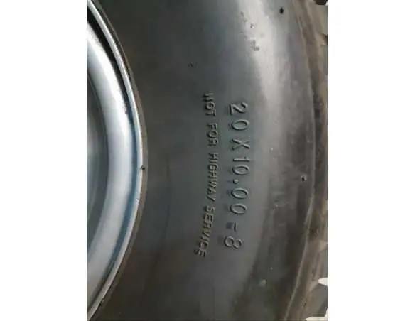 Puspriekabės 1T, 2T padanga su ratlankiu 20*10-8