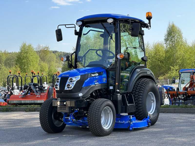 SOLIS 26 HST with lawnmower