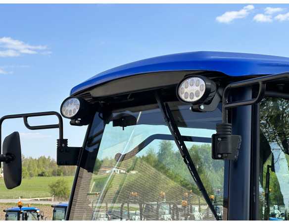 SOLIS 26 HST with lawnmower