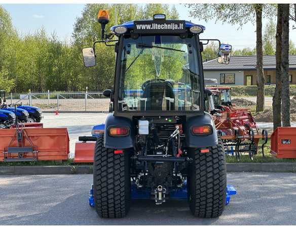 SOLIS 26 HST with lawnmower