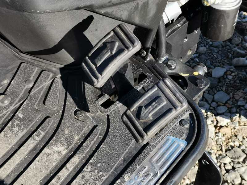 SOLIS 26 HST su vejos ratais