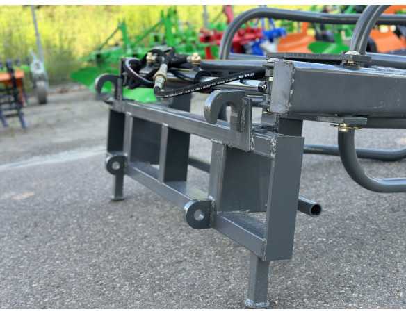 Bale chuck (for front loader)