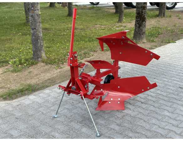 copy of One-legged reindeer with plow