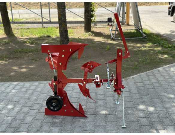 copy of One-legged reindeer with plow