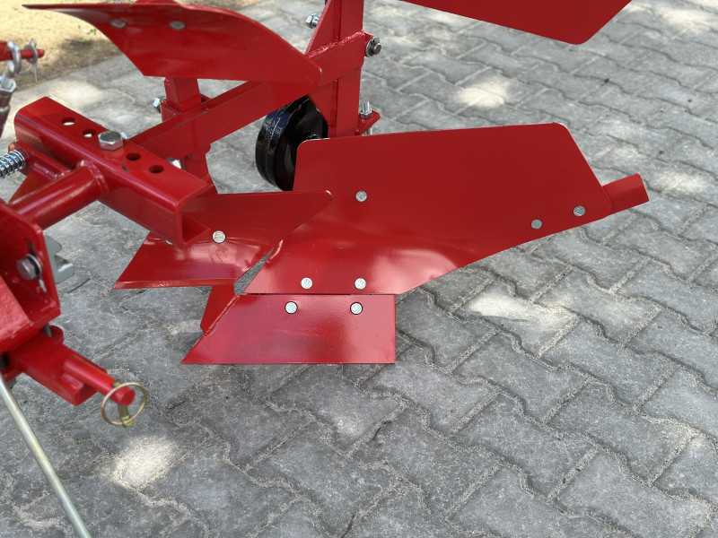 copy of One-legged reindeer with plow