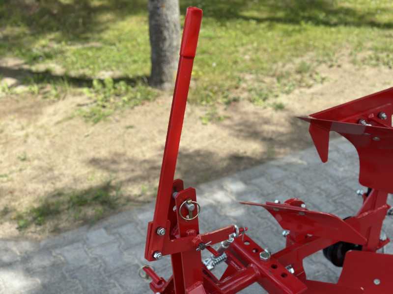 copy of One-legged reindeer with plow