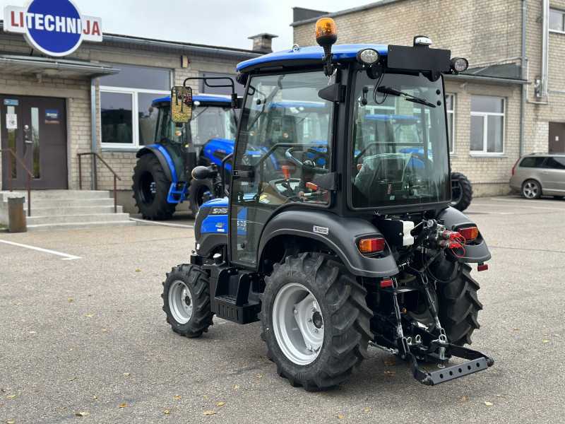 Solis 26 (9+9) su kabina