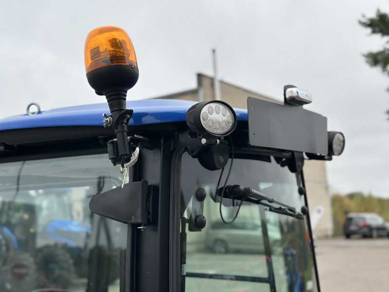 Solis 26 (9+9) su kabina