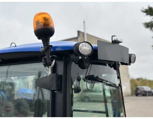 Solis 26 (9+9) su kabina