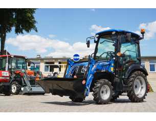 SOLIS S26 HST with front loader with bucket