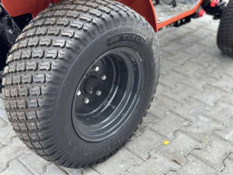 Hinomoto HM-255 (HST) with front loader