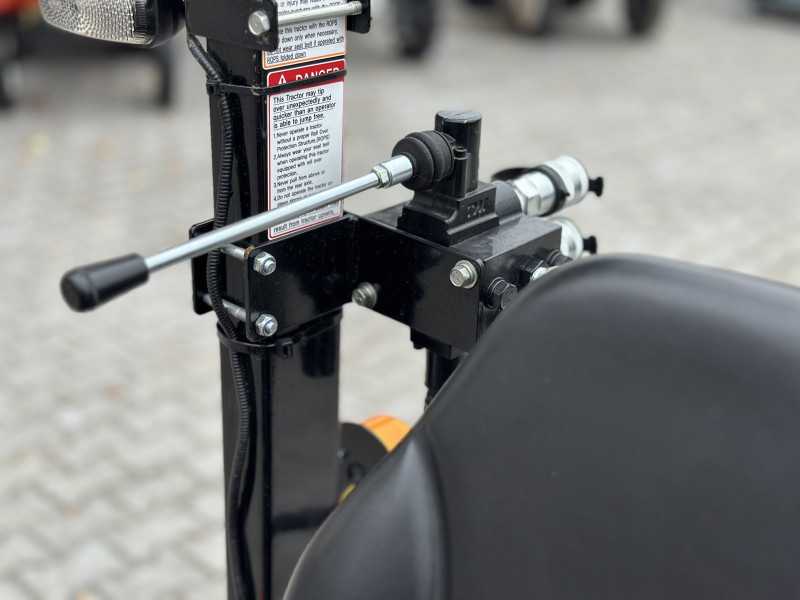 Hinomoto HM-255 (HST) su frontaliniu krautuvu