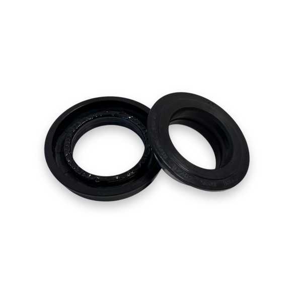 Riebokšlis 40x70x19