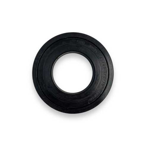 Riebokšlis 40x70x19