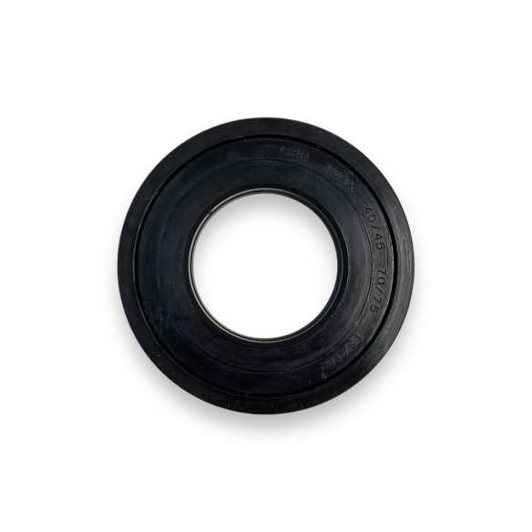 Riebokšlis 40x70x19