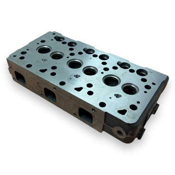 Головка блока цилиндров Kubota D905