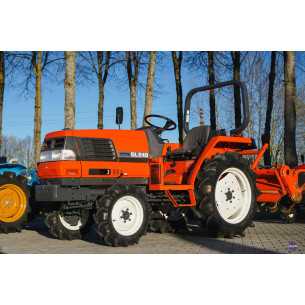 Kubota GL-240 su žemės dirbimo freza