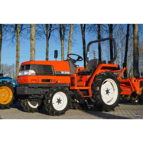 Kubota GL-240 su žemės dirbimo freza