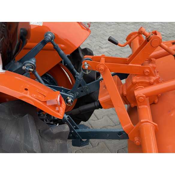 Kubota L-1501 (2wd) su žemės dirbimo freza