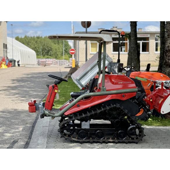 Yanmar AC-10 su žemės dirbimo freza