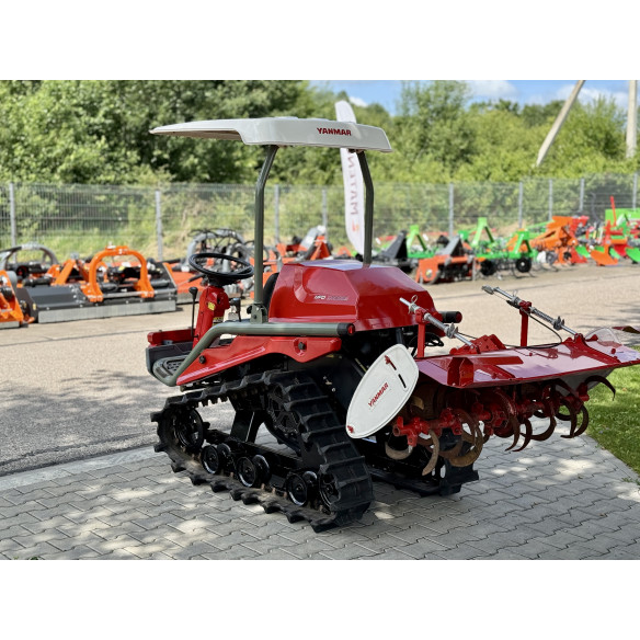 Yanmar AC-10 su žemės dirbimo freza