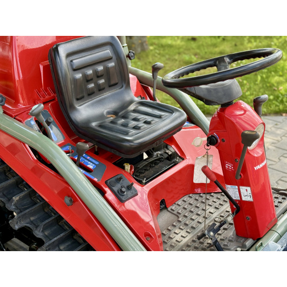 Yanmar AC-10 su žemės dirbimo freza