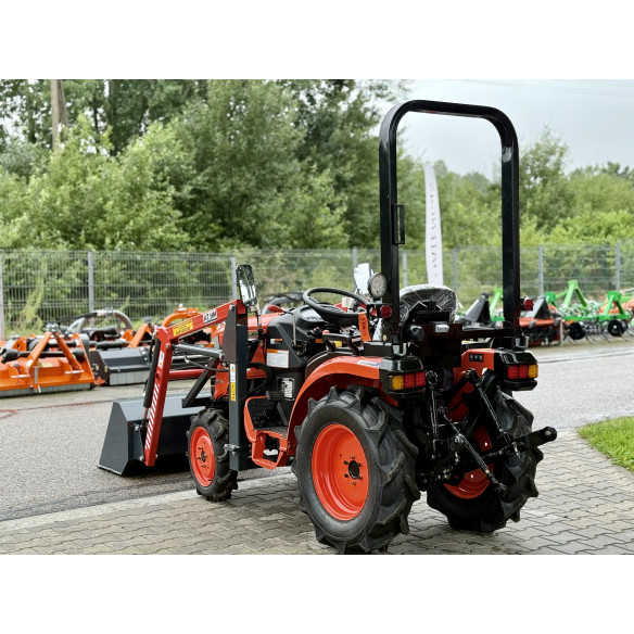 Hinomoto HM3020 with front loader