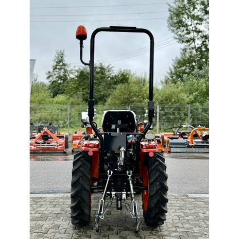 Hinomoto HM-275 su multifunkciniu krautuvu