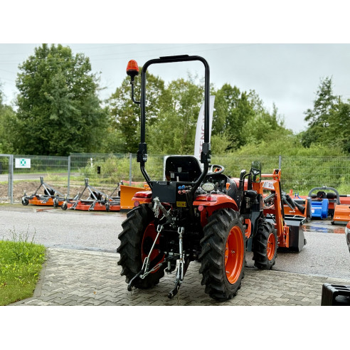 Hinomoto HM-275 su multifunkciniu krautuvu