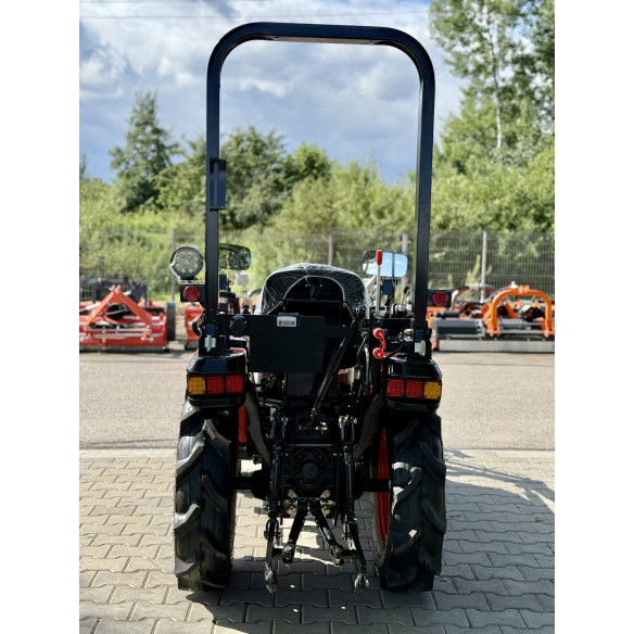 Hinomoto HM3030 su multifunkciniu krautuvu