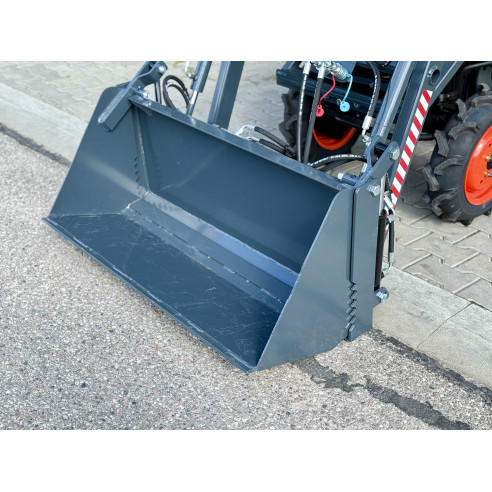 Hinomoto HM3030 su multifunkciniu krautuvu