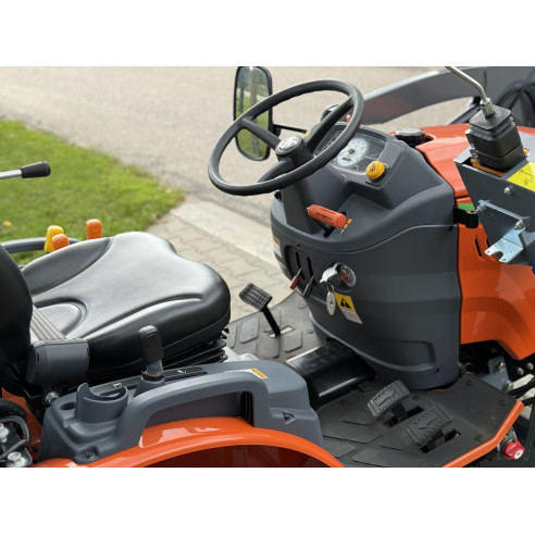 Hinomoto HM-255 (HST) with front loader