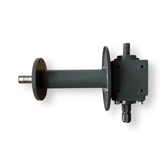 Reduktorius su ašimi rotacinės šienapjovės