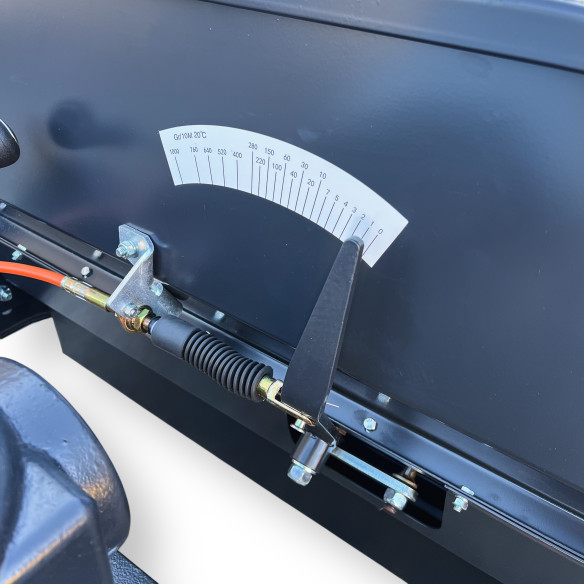 Vertikali žemės dirbimo freza LXG110B su sėjamąja