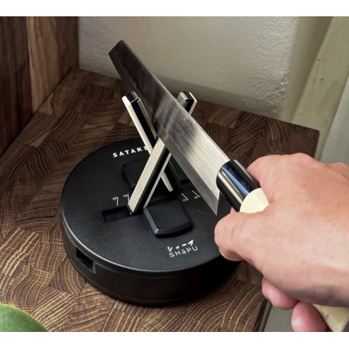 Universalus japoniškas peilių galąstuvas Satake...