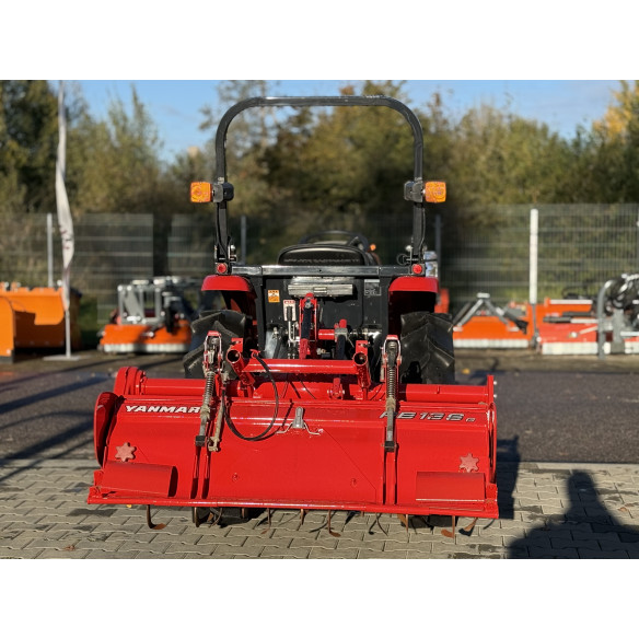 Yanmar EG-220 su žemės dirbimo freza