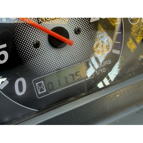 Yanmar EG-220 su žemės dirbimo freza